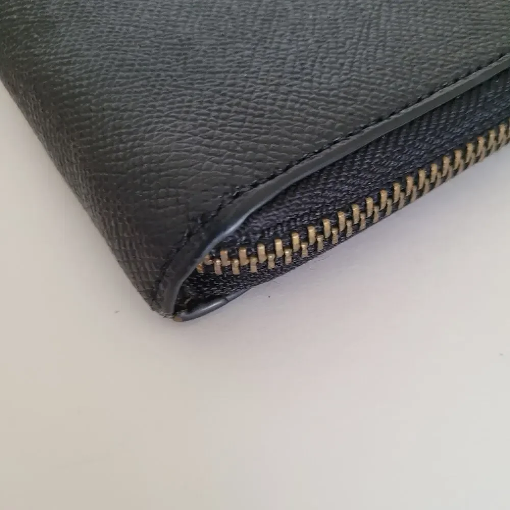 COACH New York Crossgrain‎ Leather Zip Around Wallet Clutch Black Long